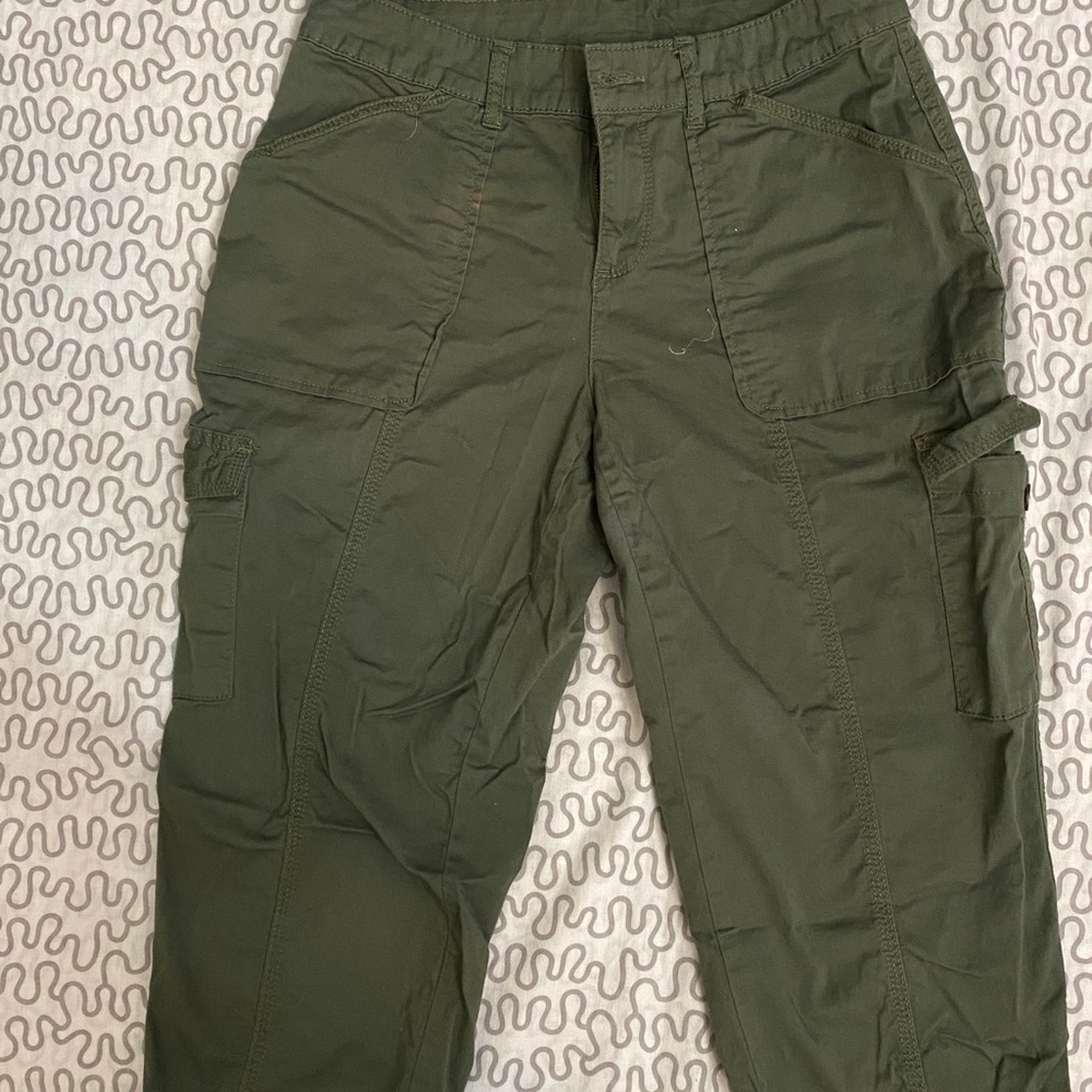 Two capris - Picture 8 of 8